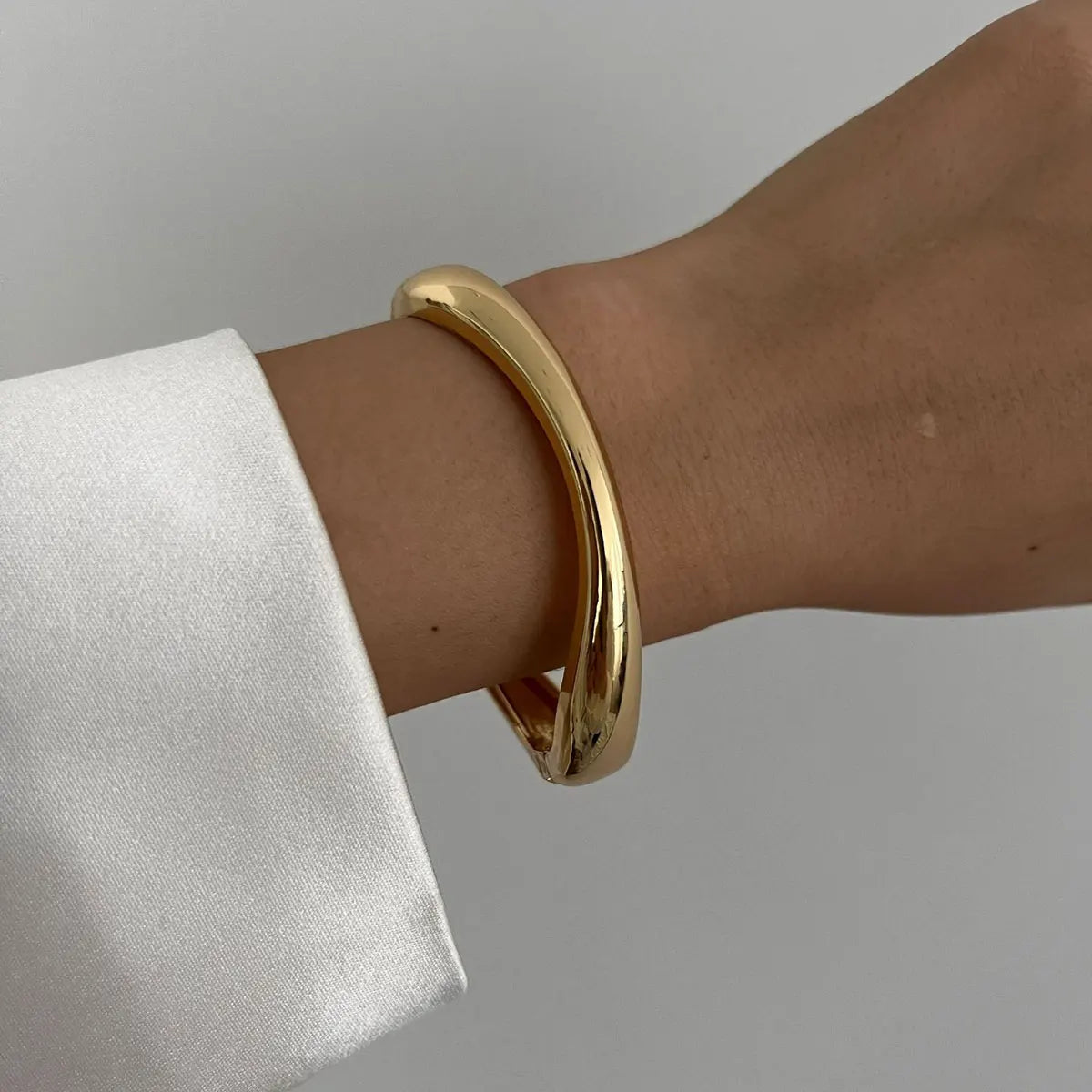 Glossy Gold Color Bracelet Bangles Women Jewelry